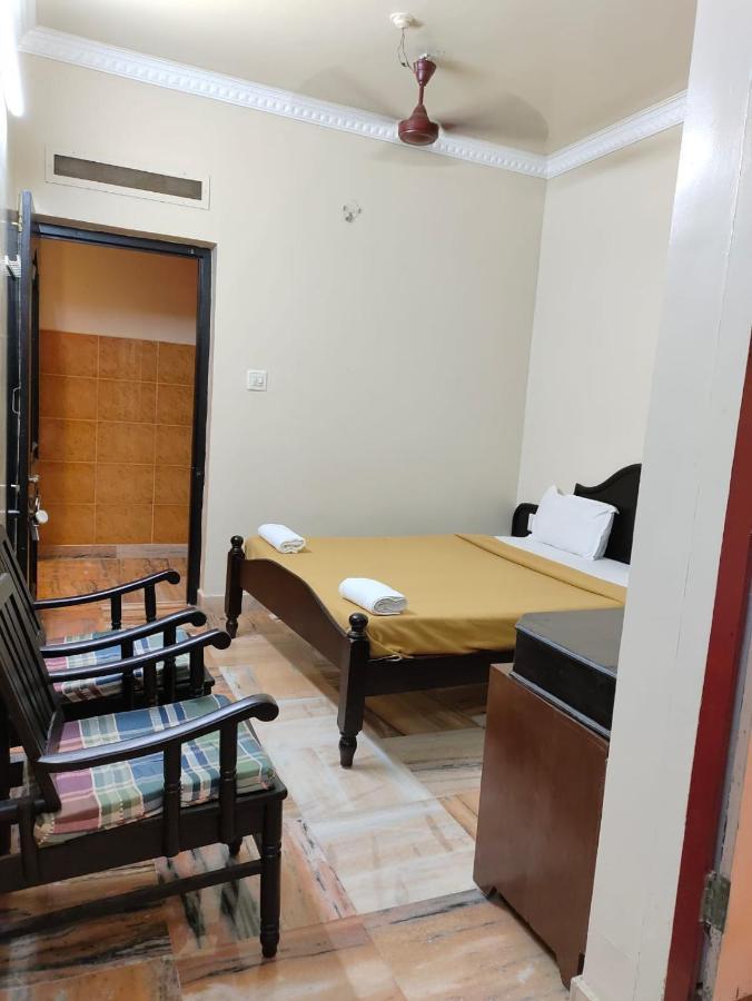 Hotel Hill Town Coorg มาดิเครี ภายนอก รูปภาพ