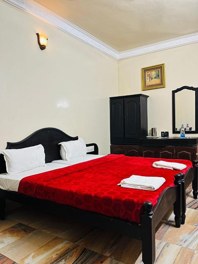 Hotel Hill Town Coorg มาดิเครี ภายนอก รูปภาพ